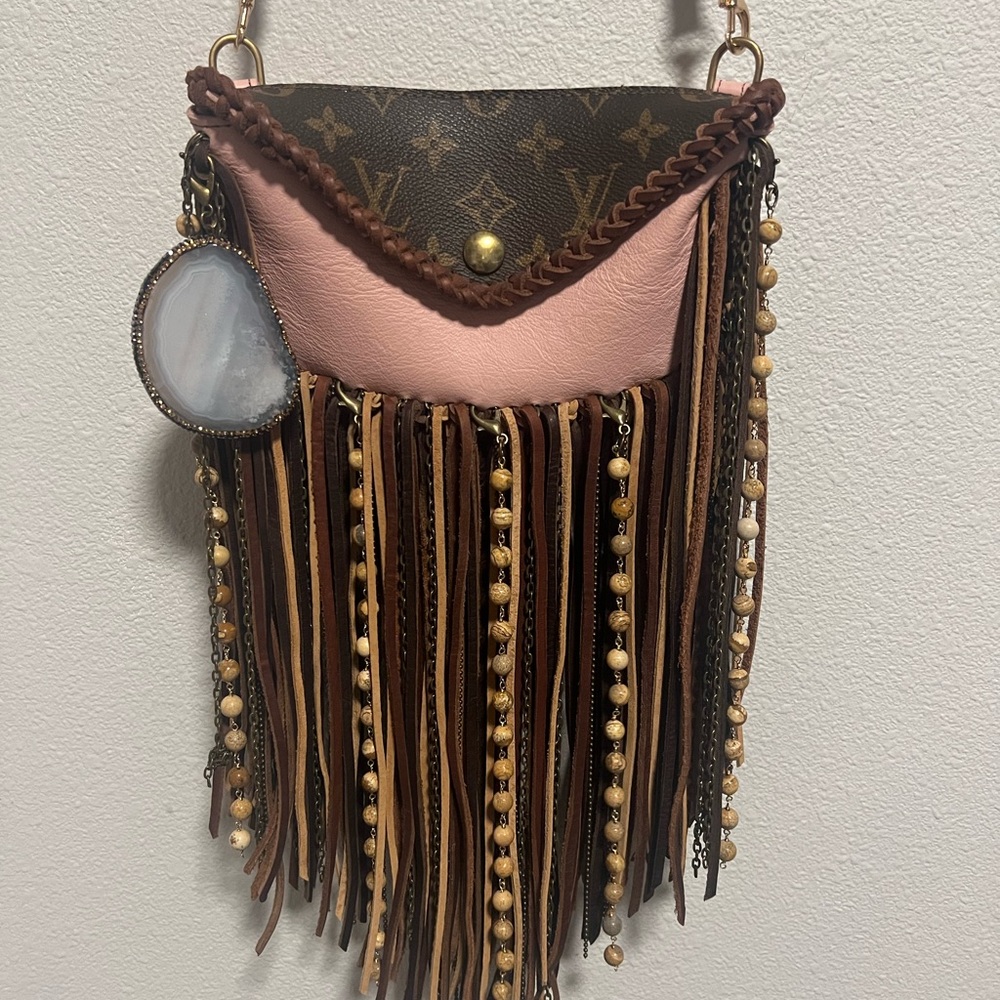 Louis Vuitton Pink and Brown Crossbody Bag with Fringe and Textured Design